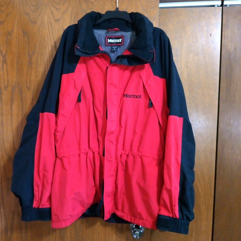 Marmot Jacket Men’s XL Coat Hooded Outdoors Red Black Full Zip Hiking